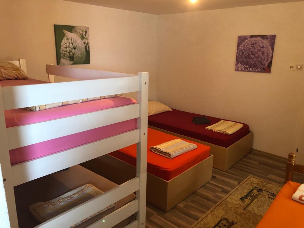 Guesthouse Star Mostar Esterno foto